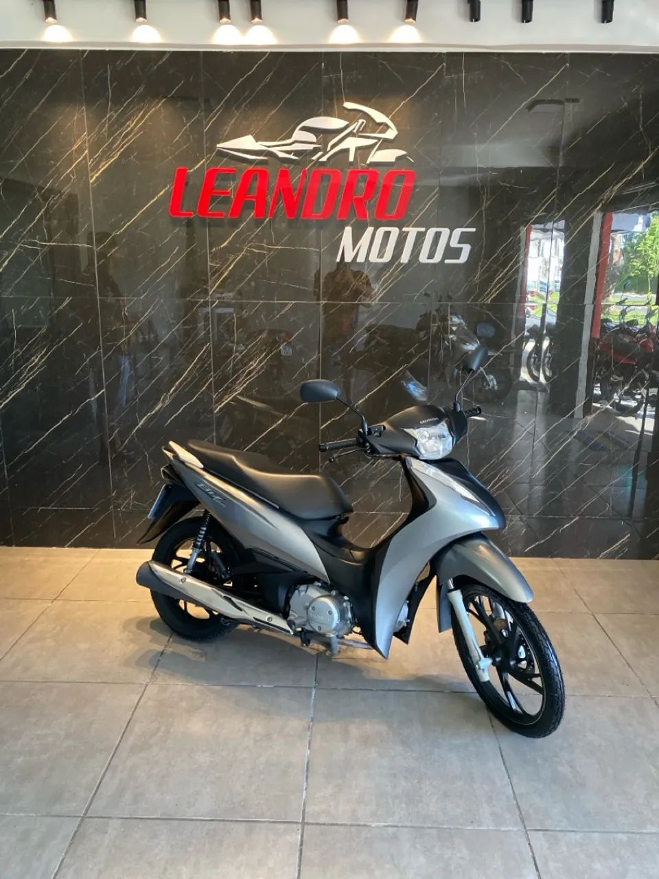 Honda Biz 125 ano 23/23 