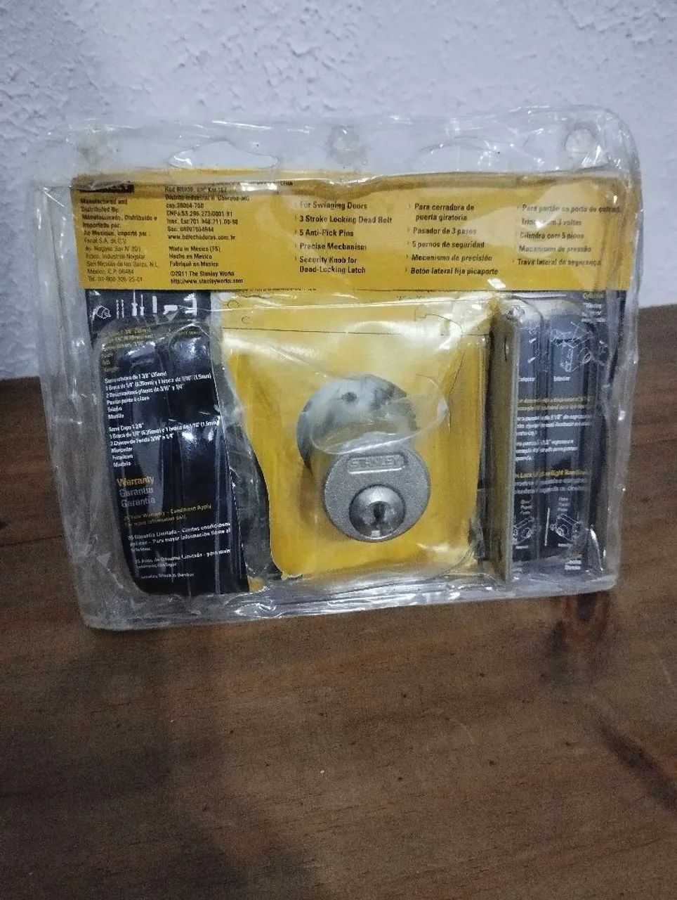 SINGLE OFFER! CLEAR OUT! Gate Lock64842820236034122