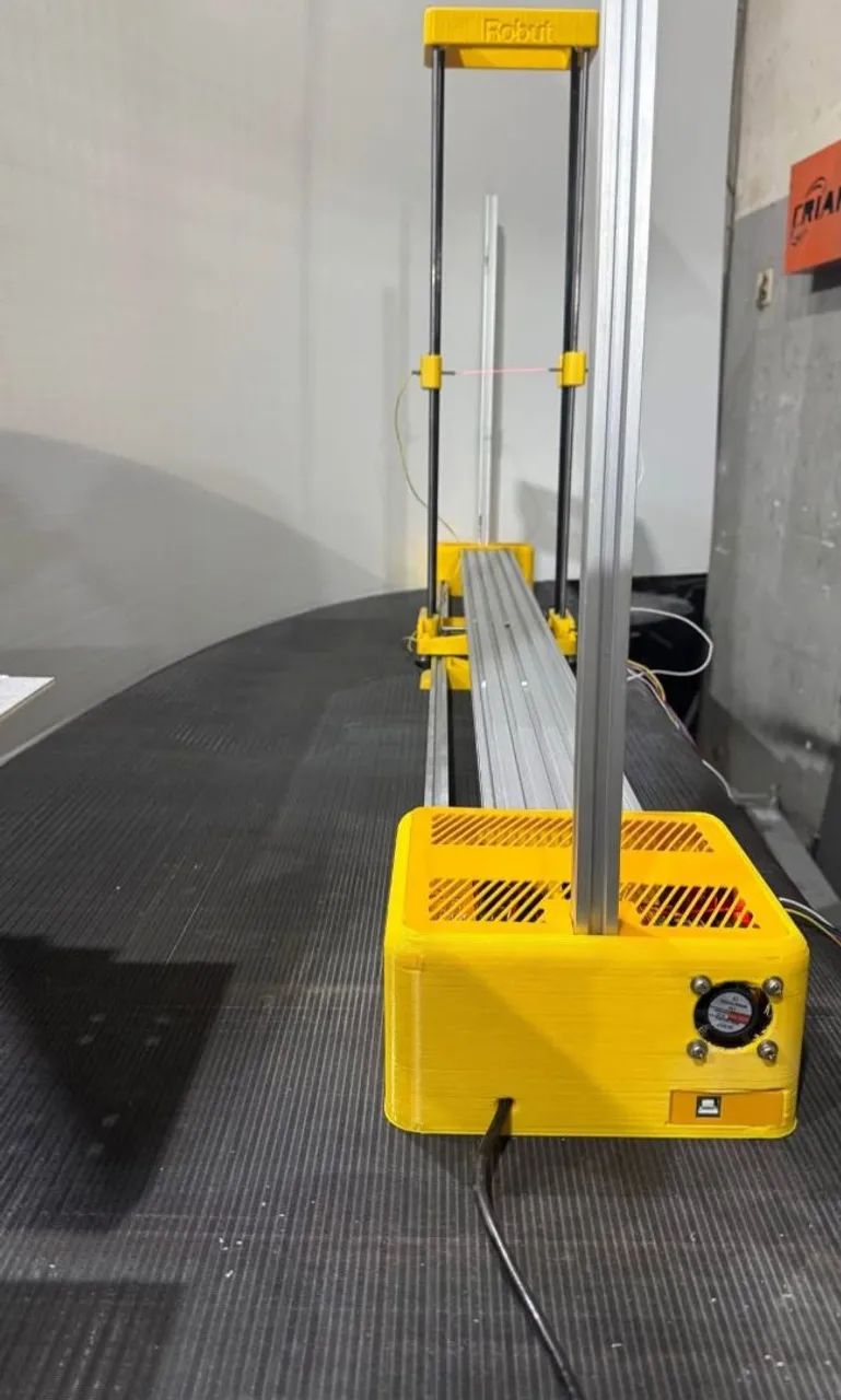 A Máquina Corte De Isopor Fio Quente CNC da marca Robut, modelo ISOcut 1200 - Foto 3