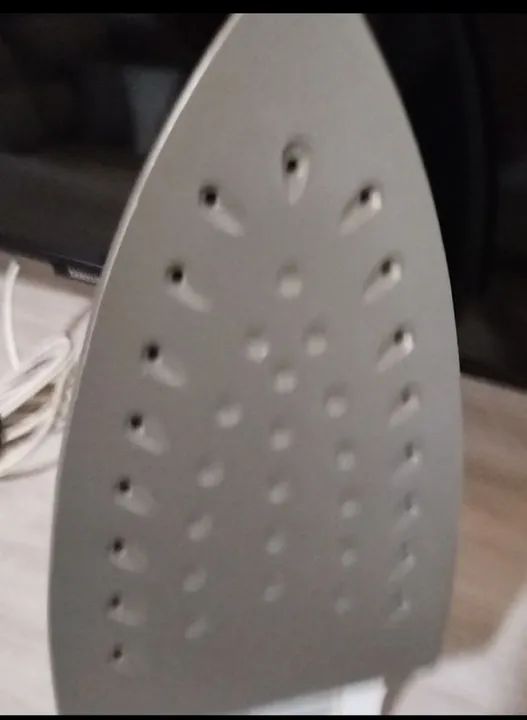 Ferro de Passar roupa Electrolux, Perfeito estado, pode testar antes de comprar  - Foto 3