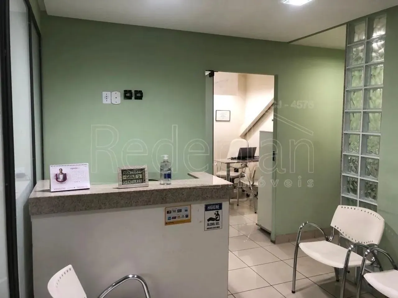 Sala comercial no Shop House em Barra Mansa