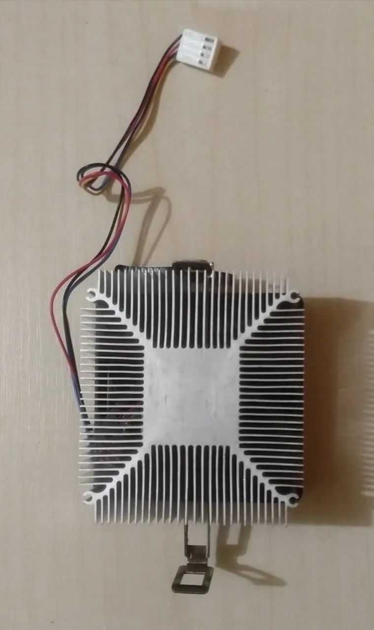 Processador AMD Athlon 3000G - Semi Novo - Foto 6