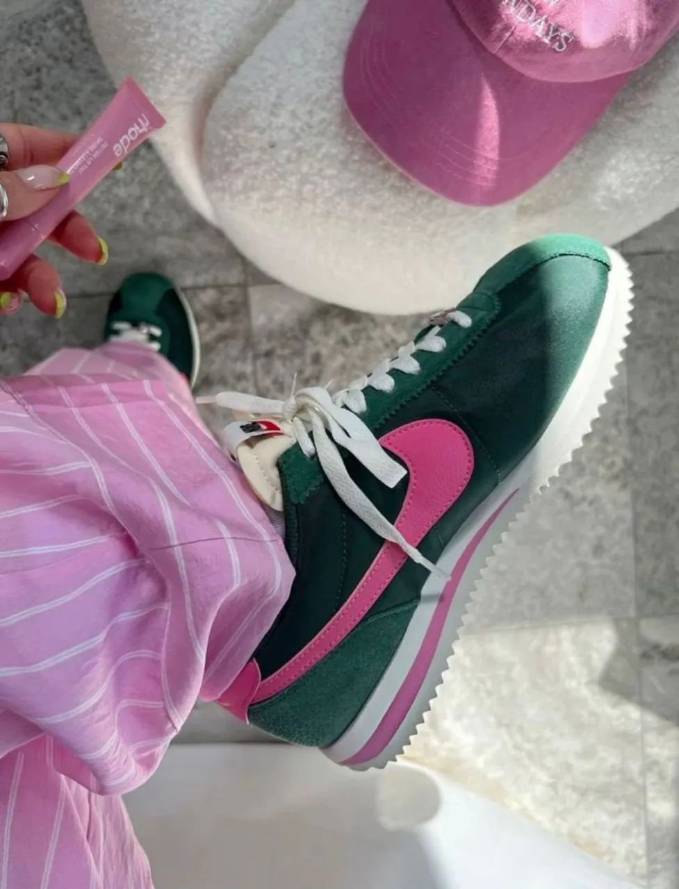 Tênis Nike Cortez Feminino - Verde e Rosa - Foto 3