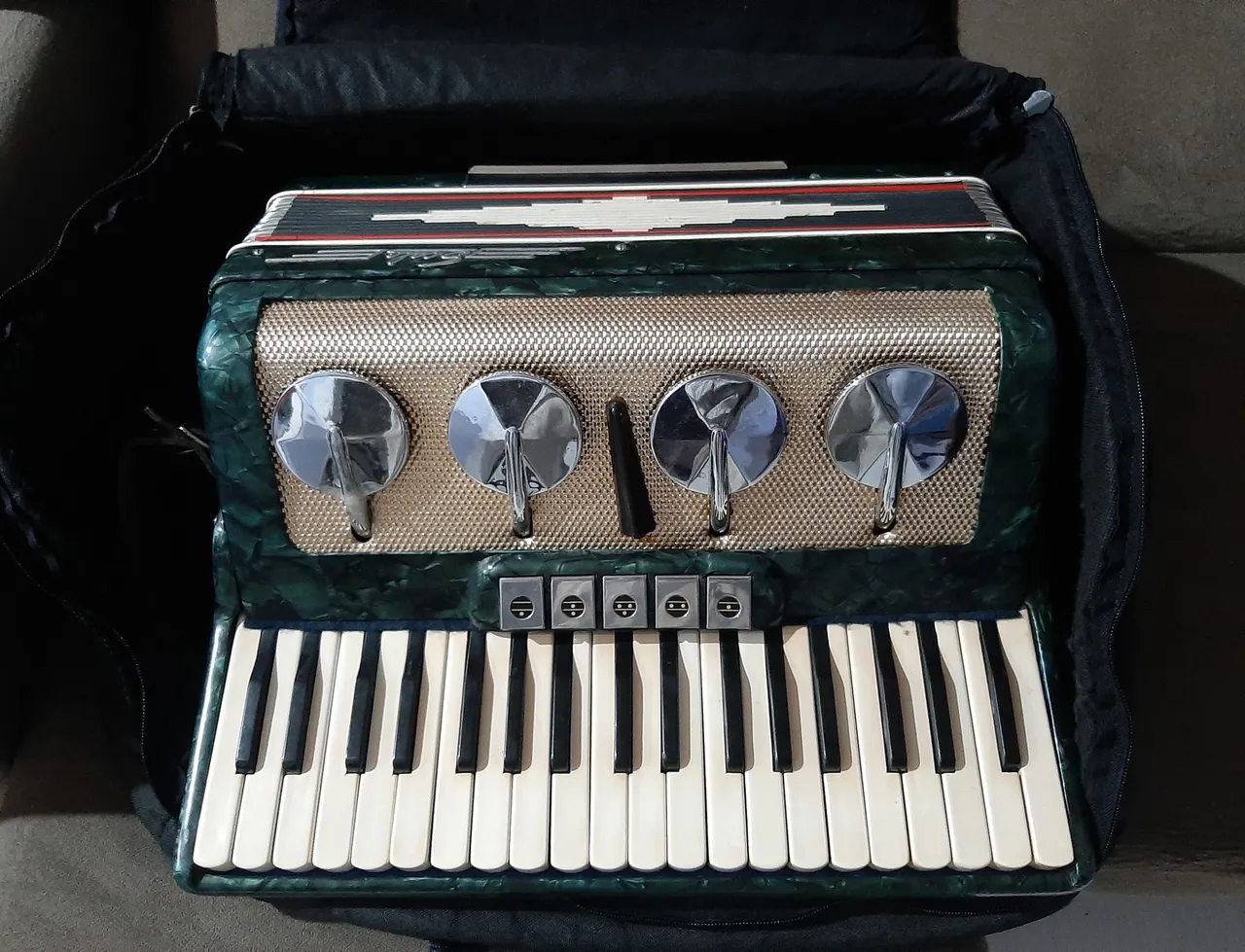 Acordeão Vintage Verde