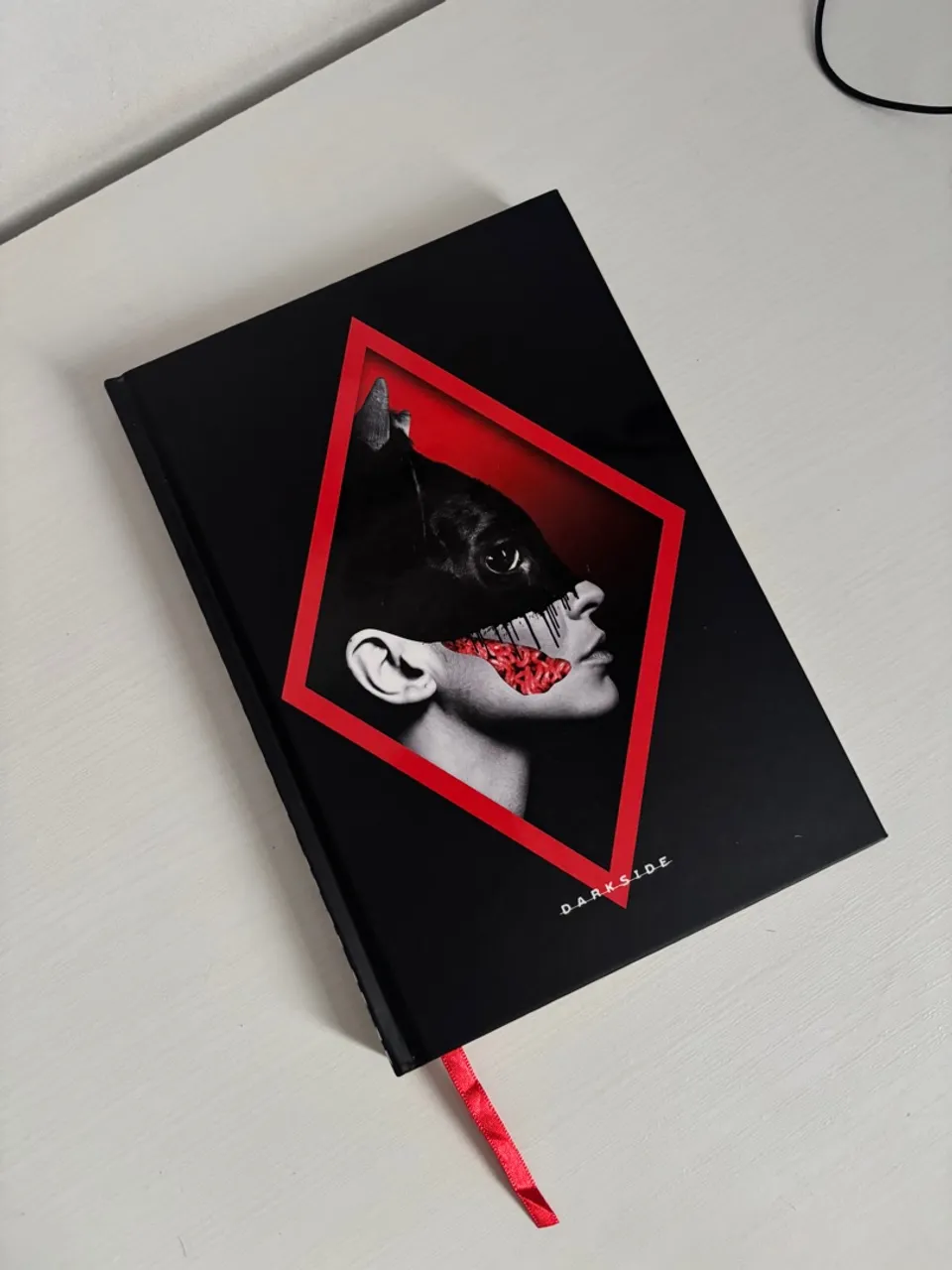 Livro saboroso cadaver sem brindes