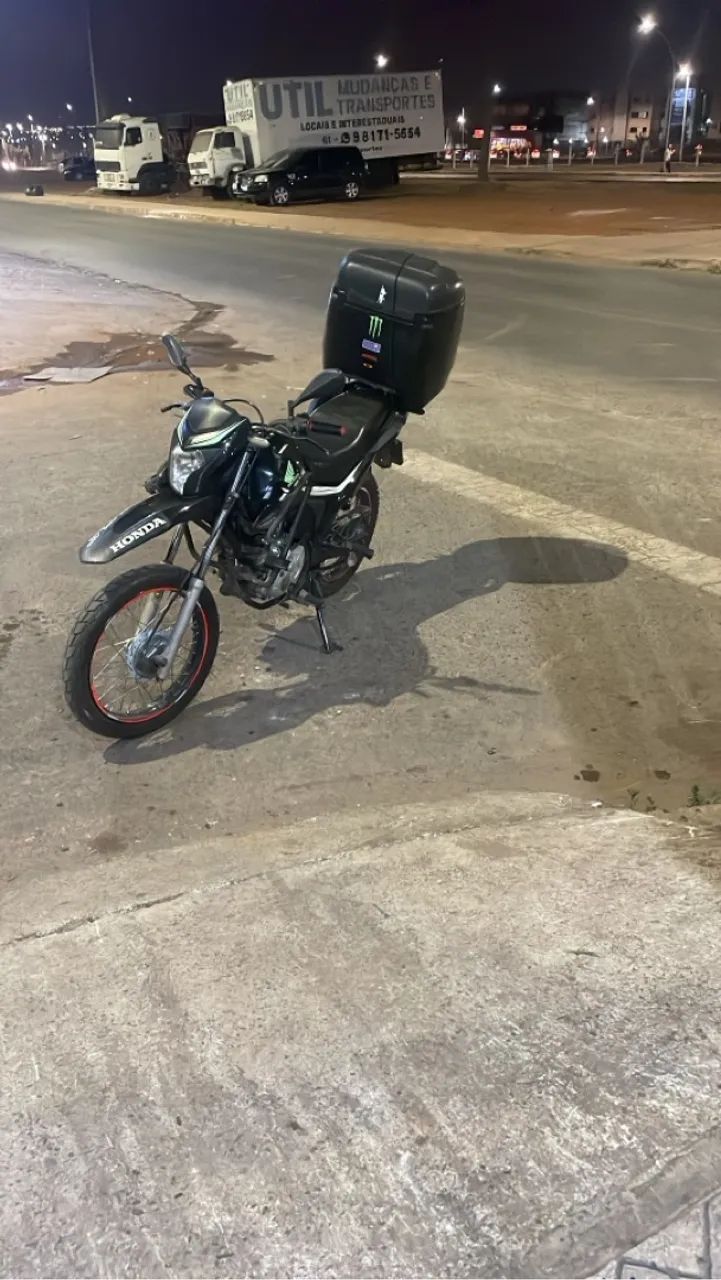 Vendo ou troco por carro 