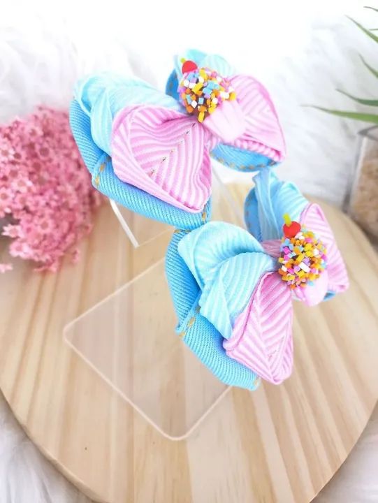 PAR DE LAÇOS CUPCAKE INFANTIL - Foto 3