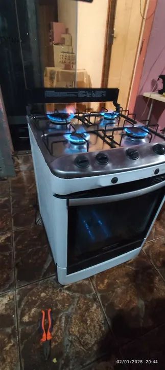 Fogão 4 bocas acendimento manual funcionando perfeitamente entrega