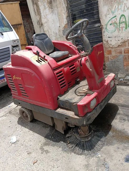 Vassoura mecânica sem motor.