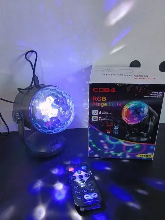 Projetor de Luz RGB Portátil Giratória com Controle - 7 Cores CB-S8020 Coba - Foto 2