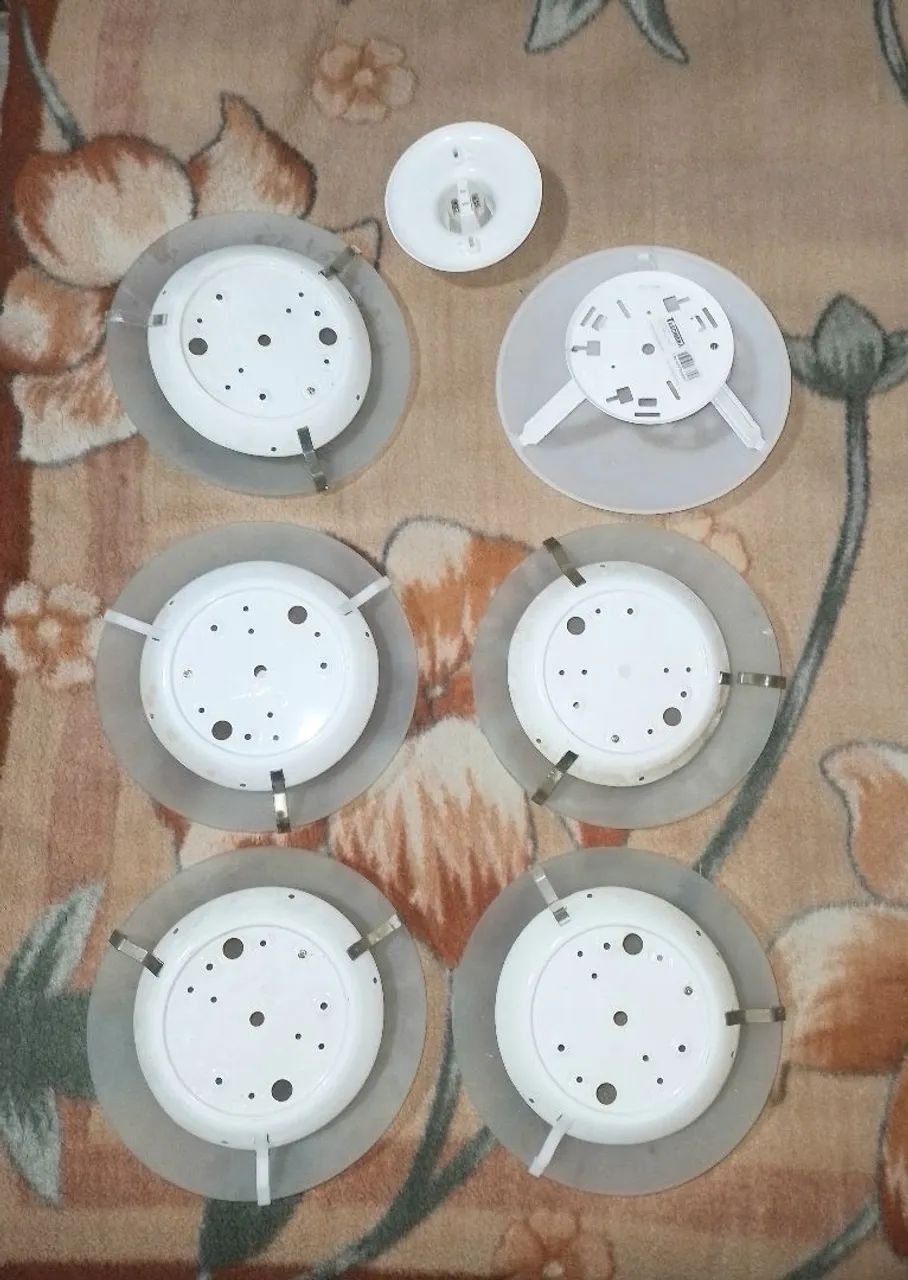 7 Luminárias: 5 vidro Jateado 25cm Bronzearte + 1 Tachibra 25cm + 1 paflon - Foto 2