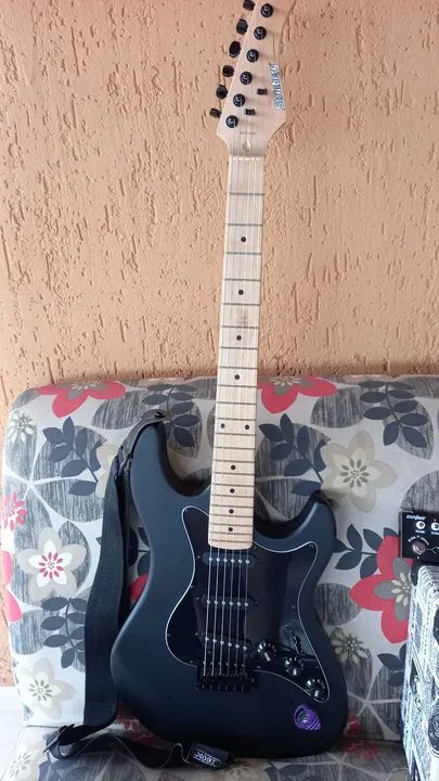 Guitarra Elétrica + Amplificador Borne + Pedal Cuvave - Foto 5