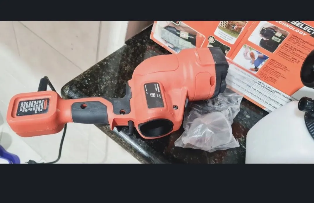 Pistola de pintura elétrica Black+Decker