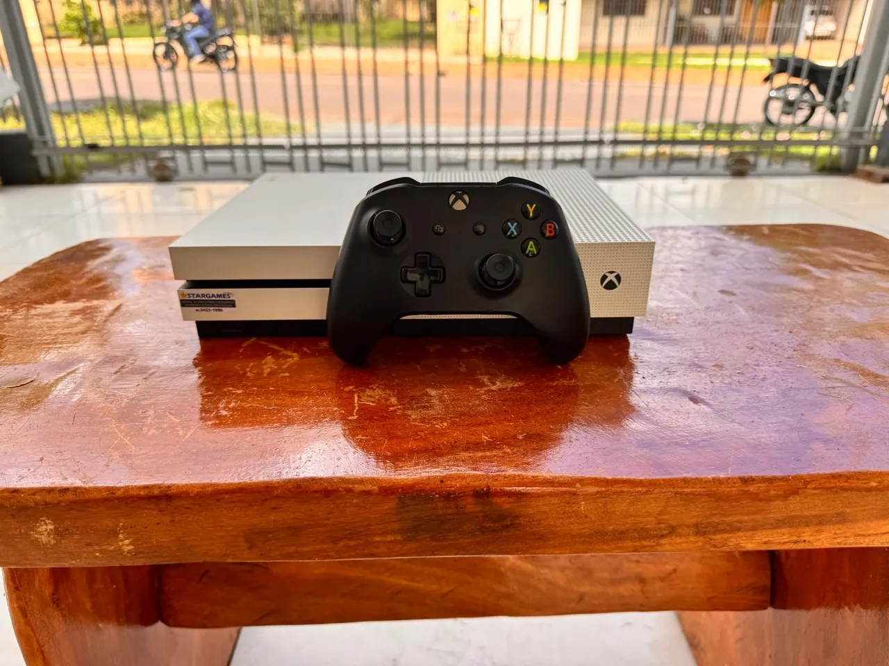 Xbox one S - Usado em estado bom