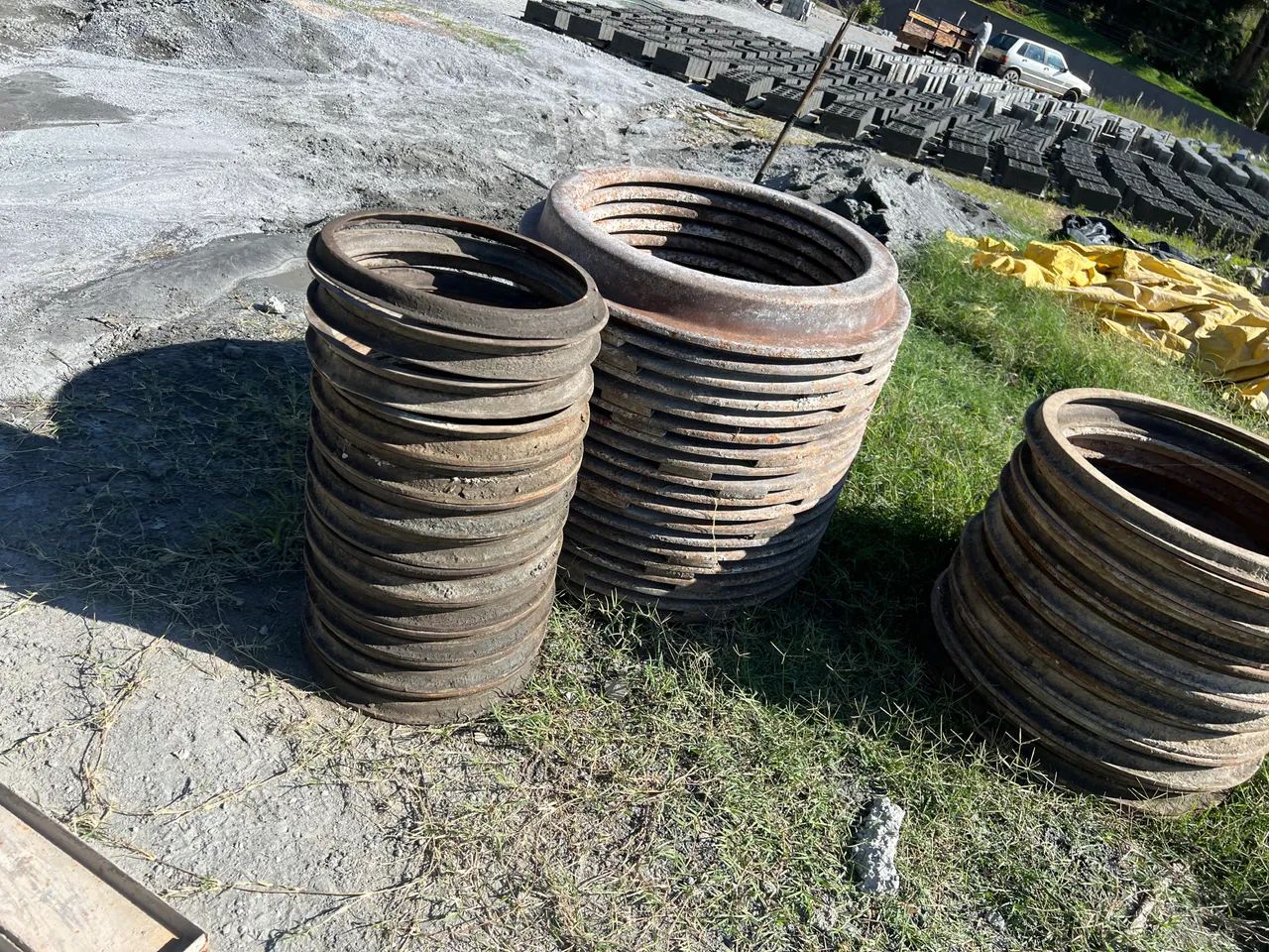 Manhole Form64418997017603125