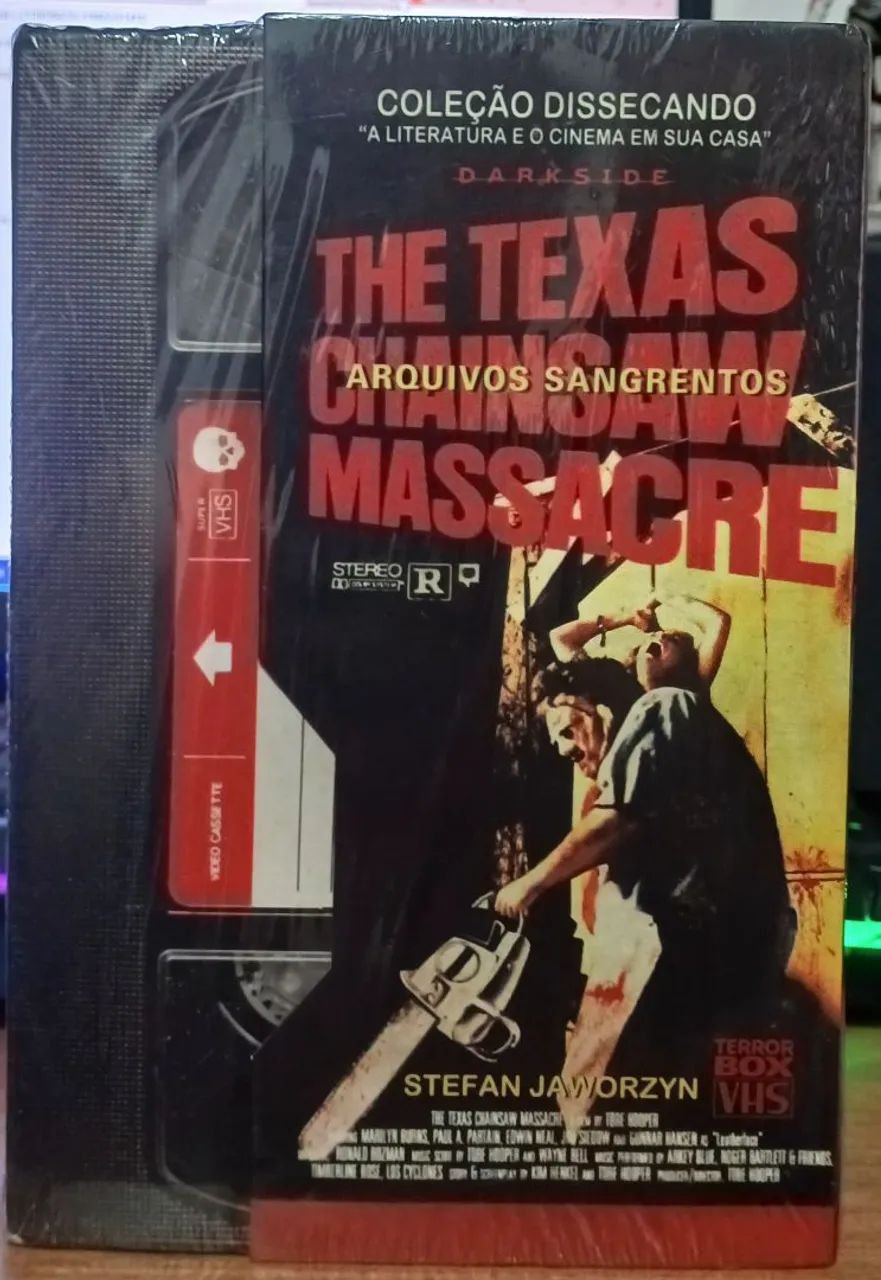 Livro Evil dead e massacre da serra elétrica capa vhs (lacrados) coleção dissecando - Foto 2