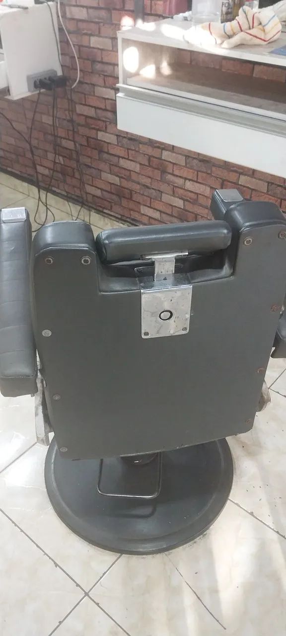 Vendo cadeira de barbeiro ceilandia norte. - Foto 5
