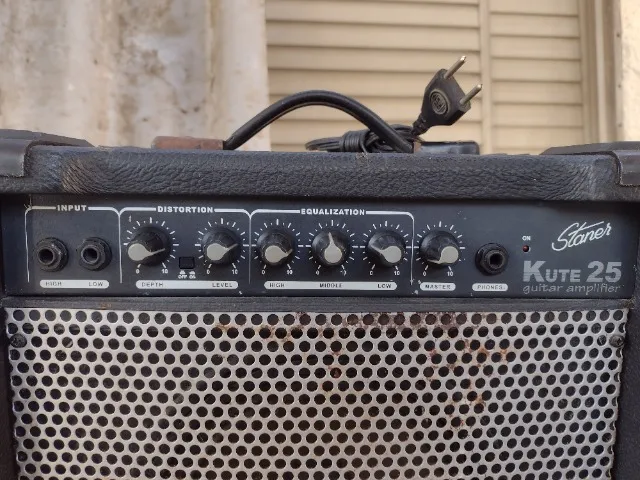 Amplificador Staner Kute 25 Guitarra
