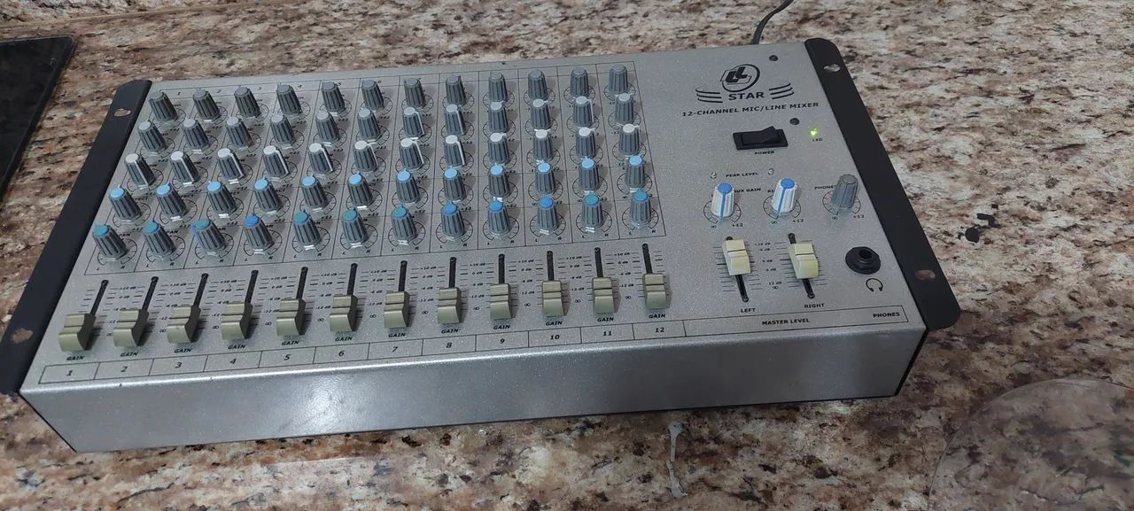 Mixer 12 canais LL ÁUDIO STAR