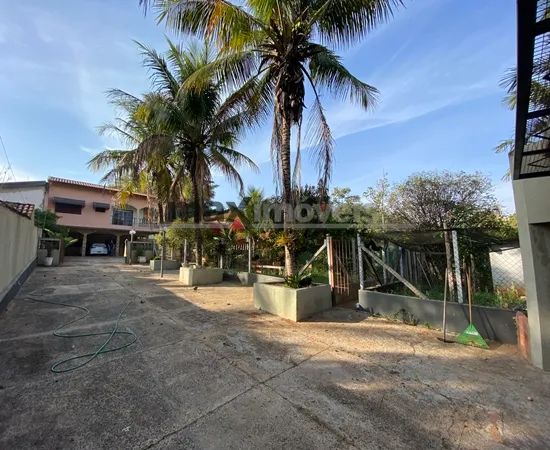 Ótima Chácara a venda com 1057 m² no Vale das Paineiras