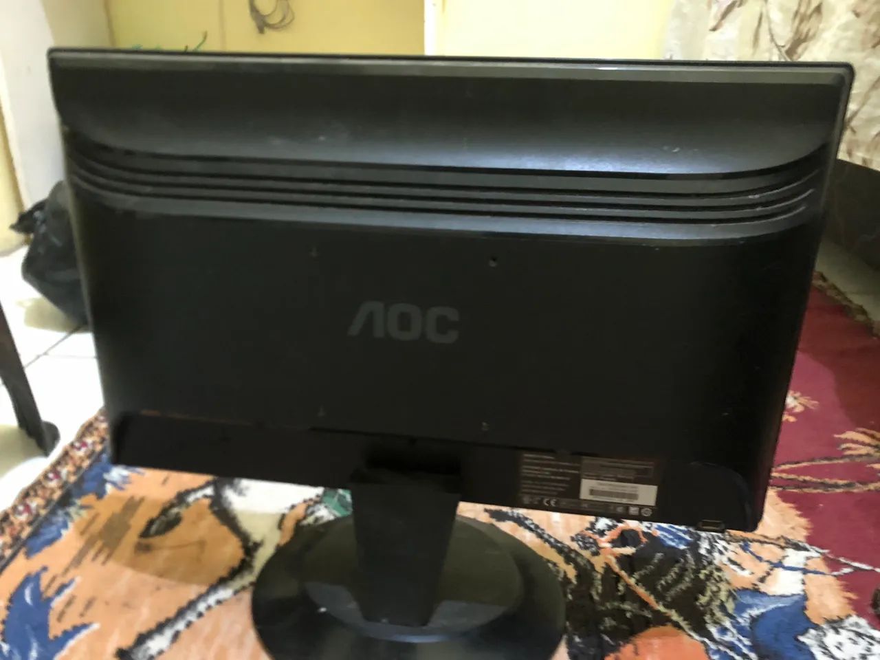 Pc mais monitor 400 reais está ligando tudo só não dá imagem  - Foto 3