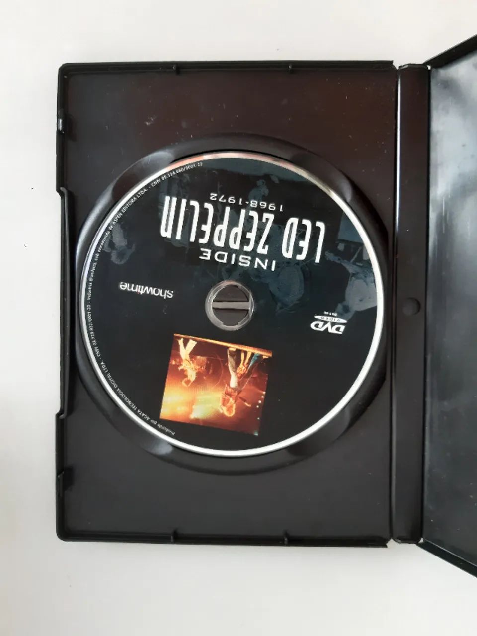 Dvd led zeppelin inside 1968-1972 documentário  - Foto 2
