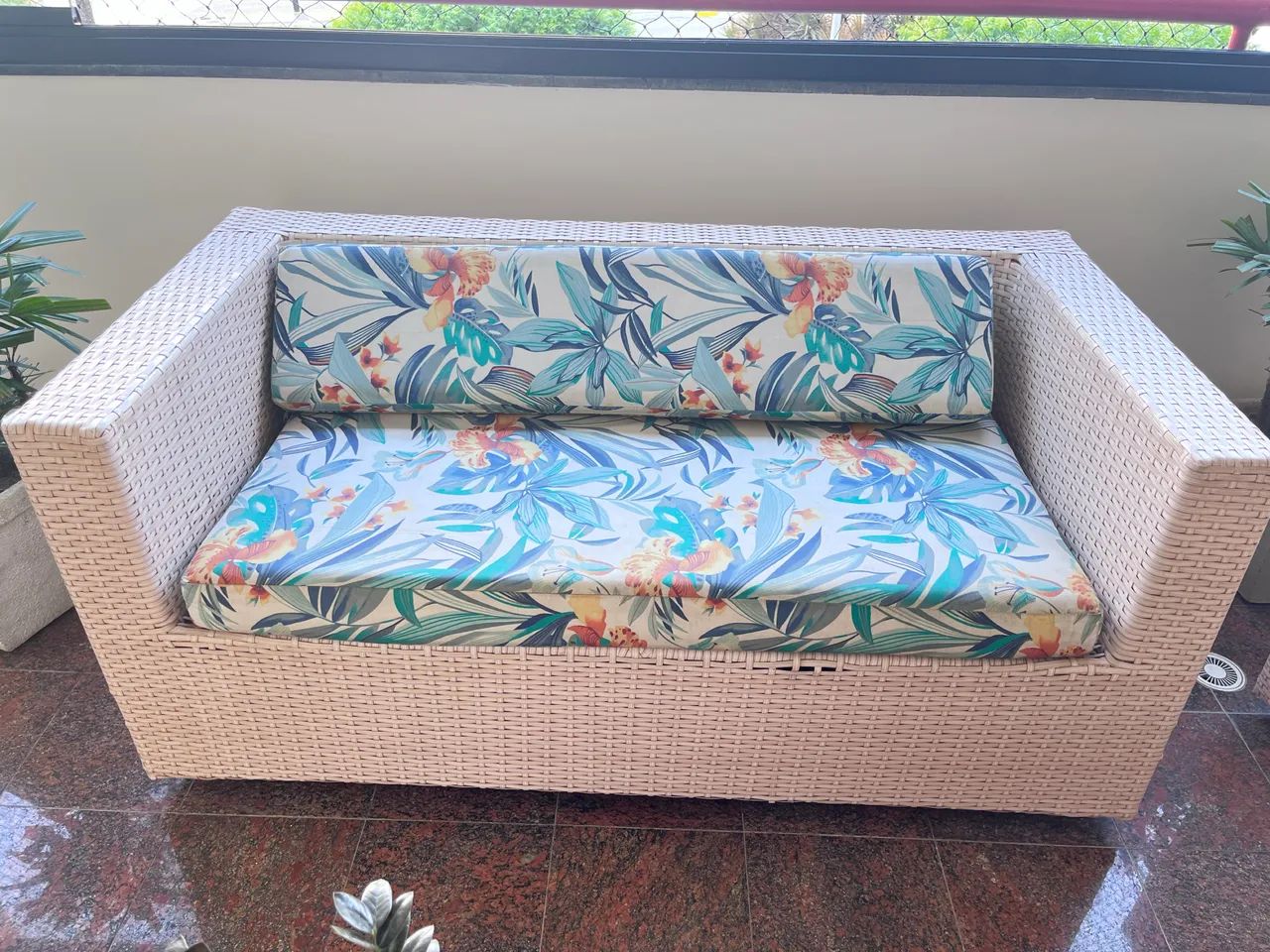 Sofá, poltronas e mesa  de vime sintético  - Foto 2