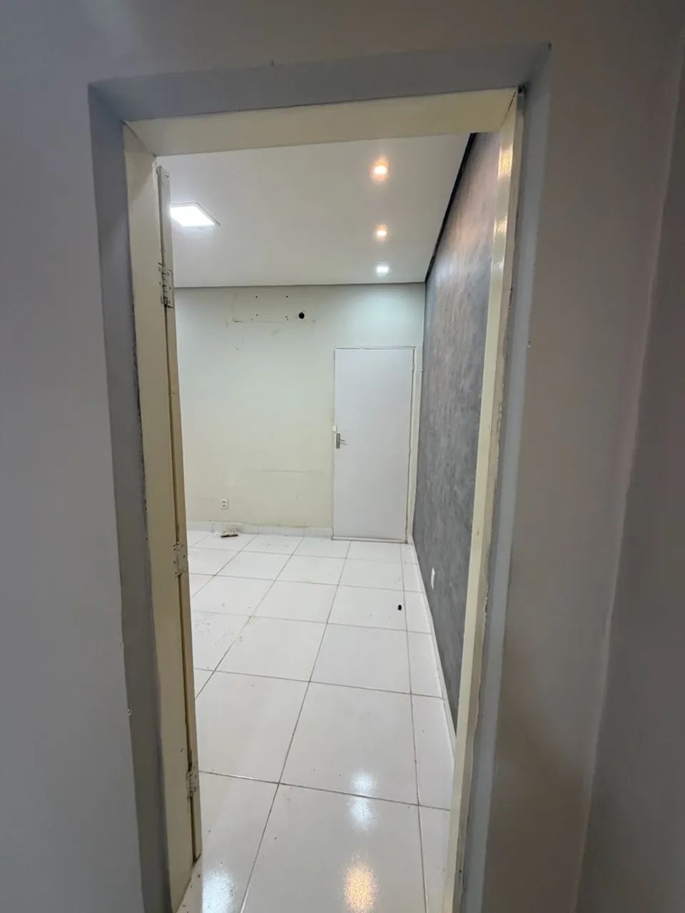 ALUGA-SE PONTO COMERCIAL NO CENTRO - Foto 5