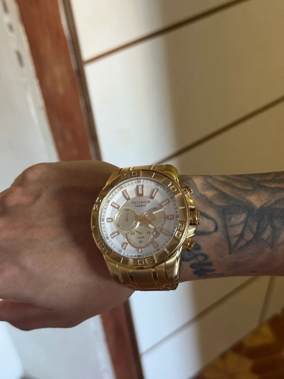 Relógio original Tecnos Legacy Dourado