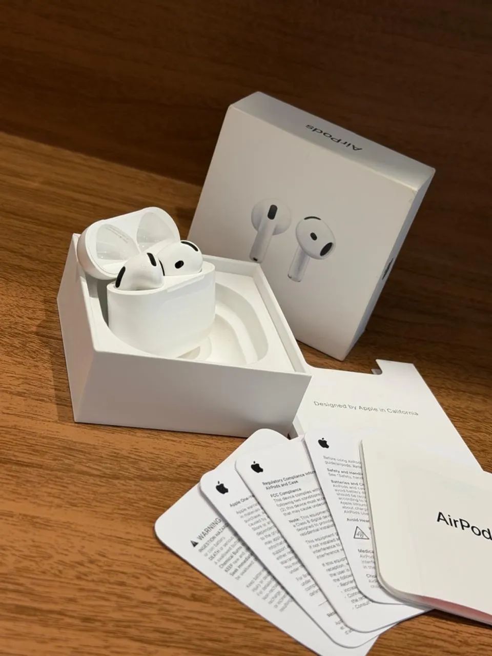 AirPods 4 original Apple - Fones de Ouvido - Bady Bassitt