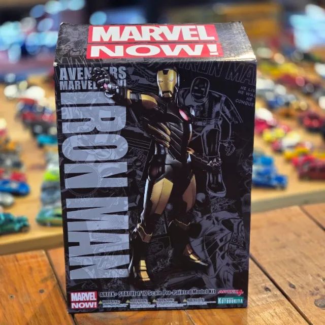 Boneco - Marvel Avengers - Iron Man - Artfx+ - Foto 2