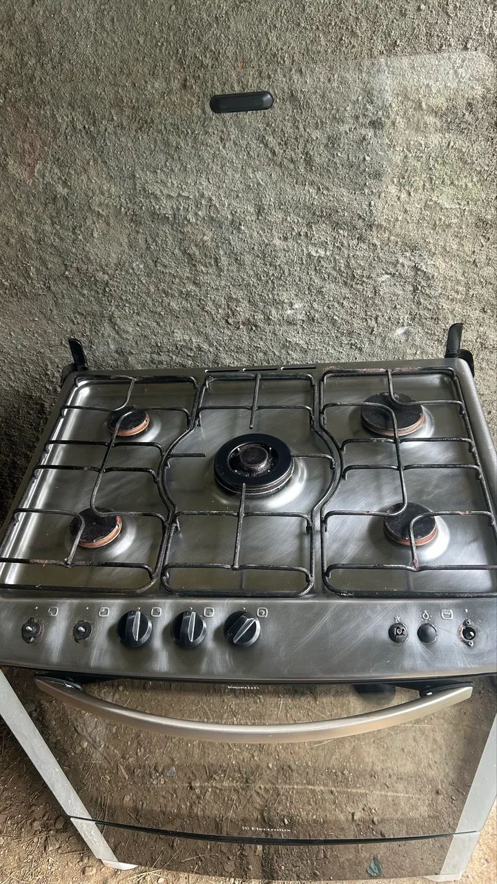 Fogão etectrolux 6 bocas - Foto 2