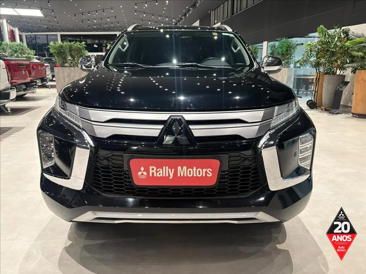 Mitsubishi Pajero 2023