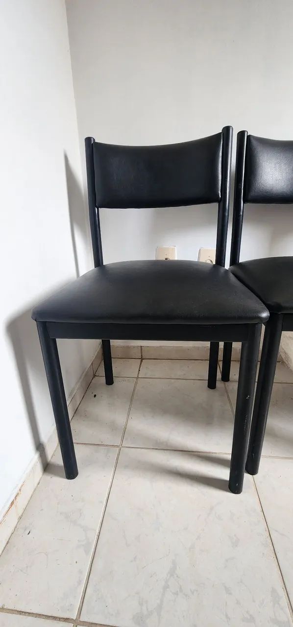 Jogo de 6 cadeiras estofadas - Foto 2