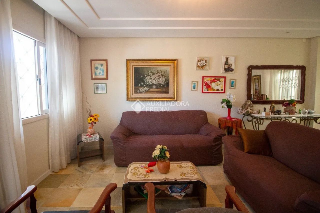 Casa à venda, 6quartos, 2 suítes, 2 vagas no Itacorubi em Florianópolis-SC. - Foto 3