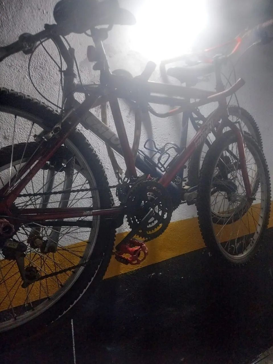 Vendo 2 bicicletas (VALOR DAS DUAS)