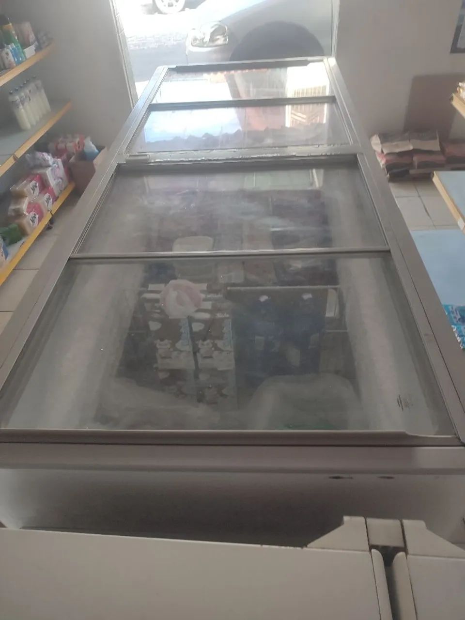 Vendo três frizer valor a combinar  - Foto 2