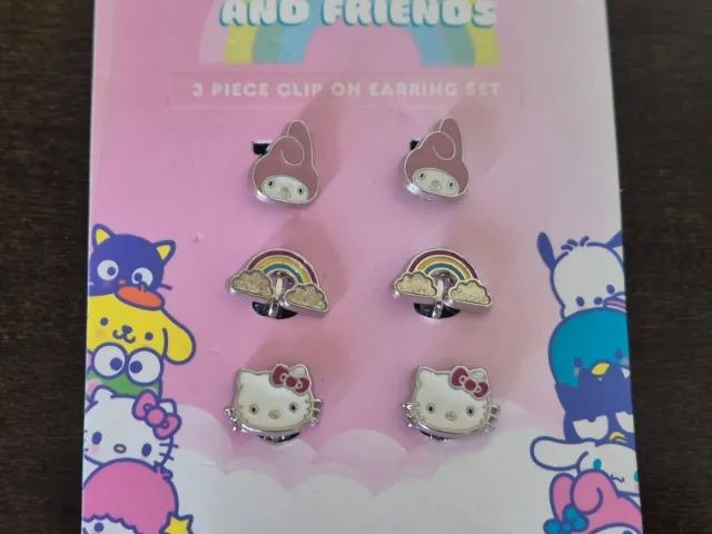 Kit 3 Pares Brincos Hello Kitty And Friends. Original Jacmel - Foto 3