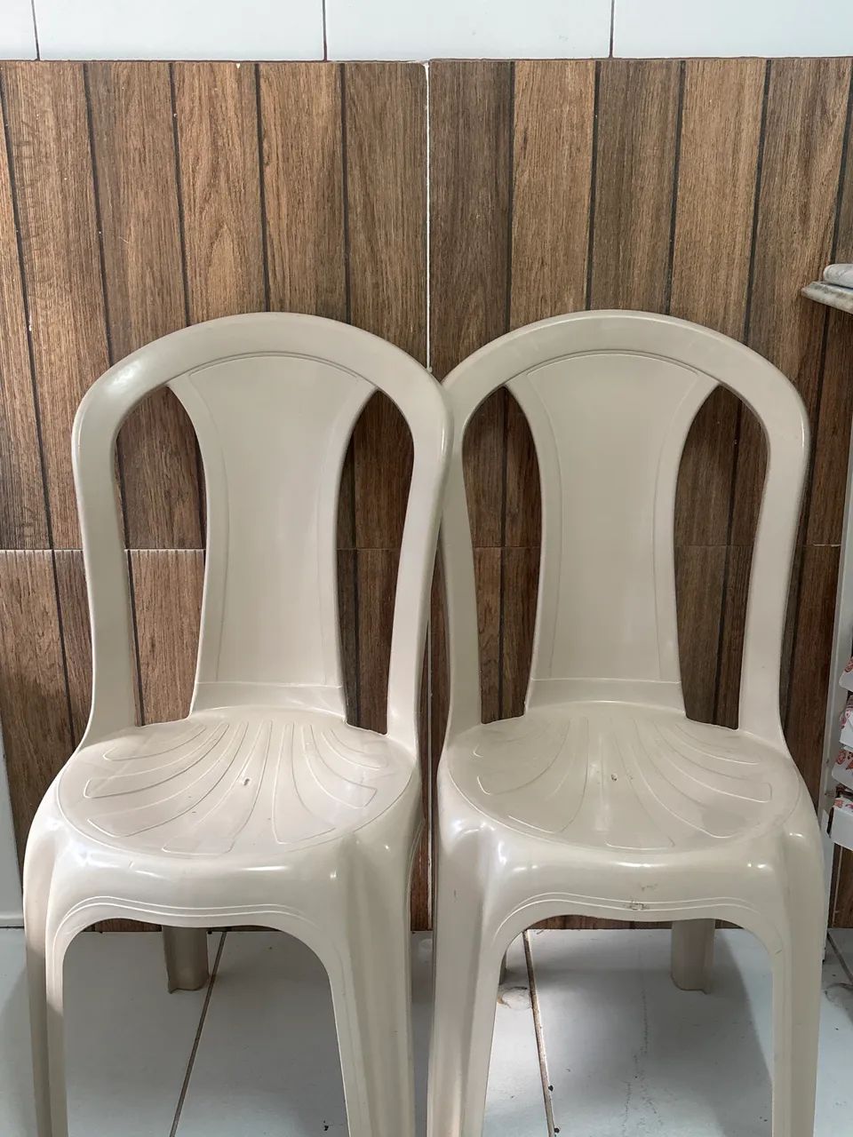 Cadeira Plástico Perfeito estado 