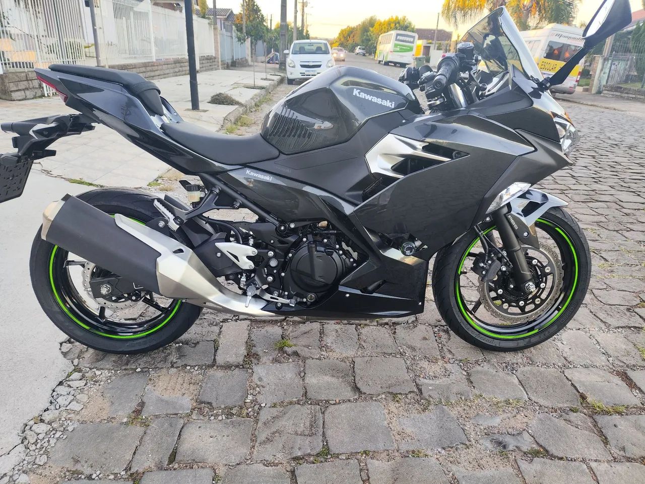 Kawasaki 400 2022 - 1500811189 | OLX
