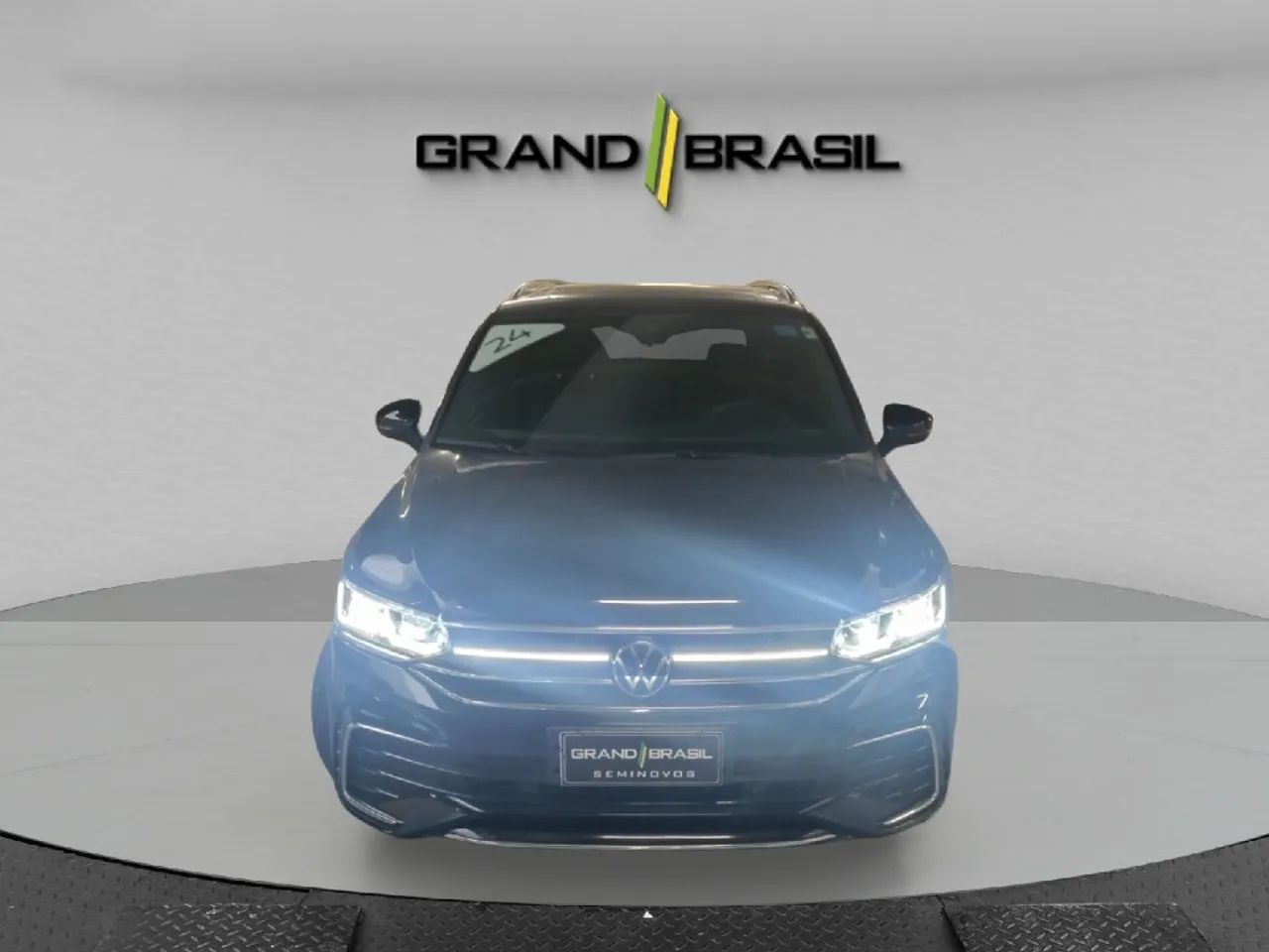 Volkswagen Tiguan Allspac R-Line 300 TSI 2.0, foto 8 de 14