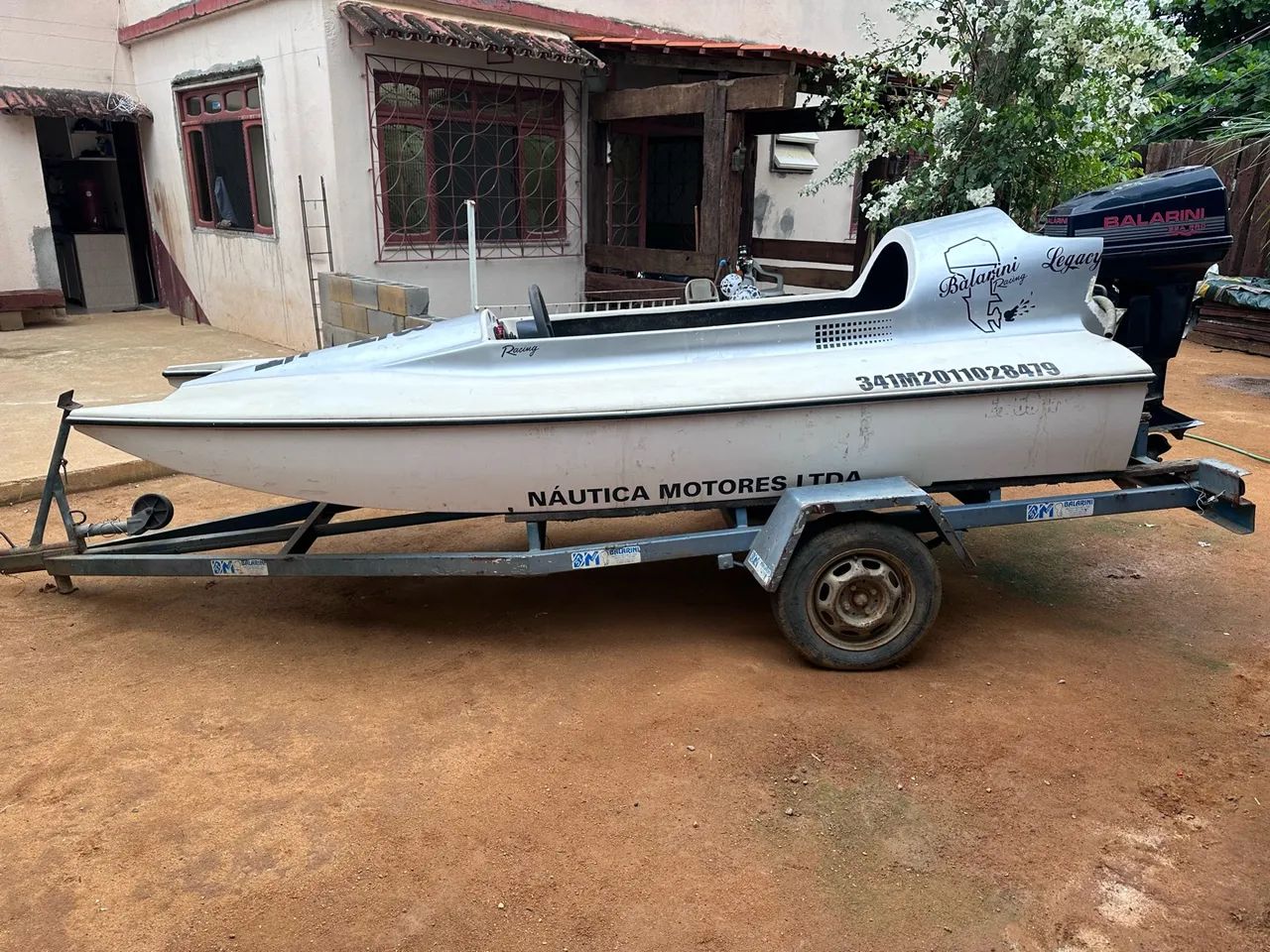 Lancha Catamarã 1987 Motor Forcer - Foto 2