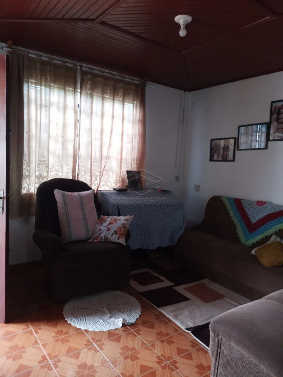 CASA COM 3 DORMITÓRIOS E CHÁCARA - PRÓXIMO AO CENTRO DE AGUDOS - Foto 2