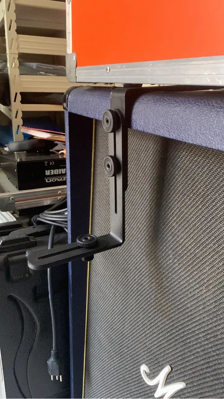 Clamp para microfonar gabinete de guitarra/baixo