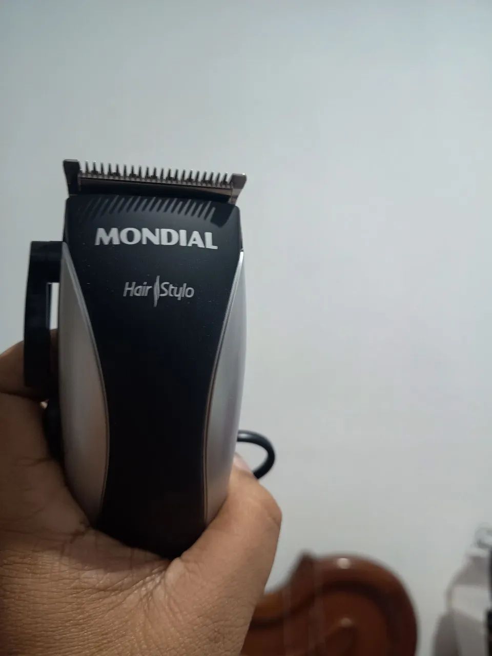 Máquina de cortar cabelo mondial - Foto 5