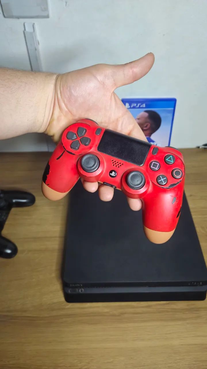 Playstation 4 - 2 jogos e 2 controles - Foto 5