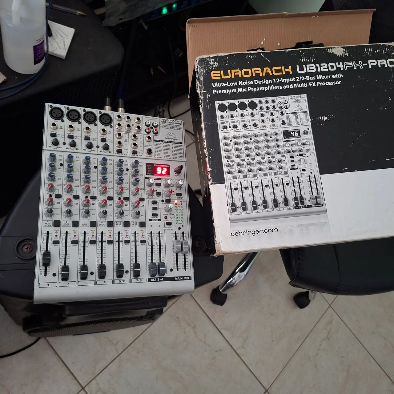 Mesa de som behringer  - Foto 3