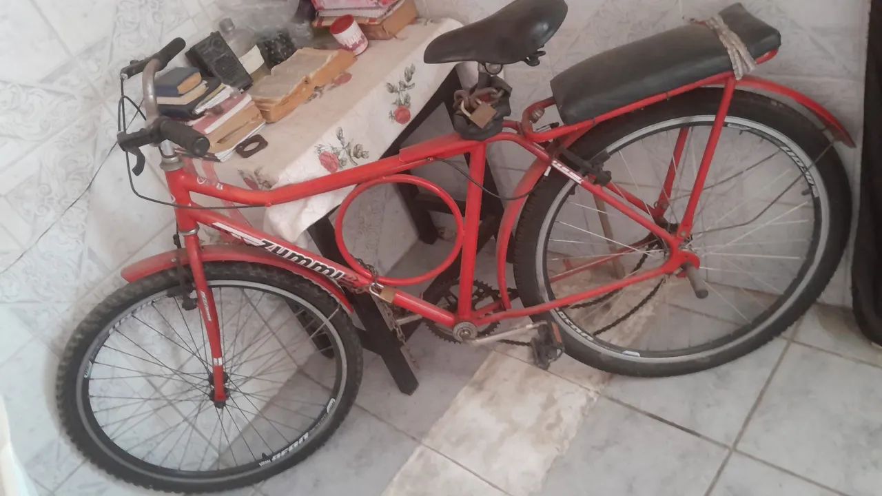 Bicicleta semi nova