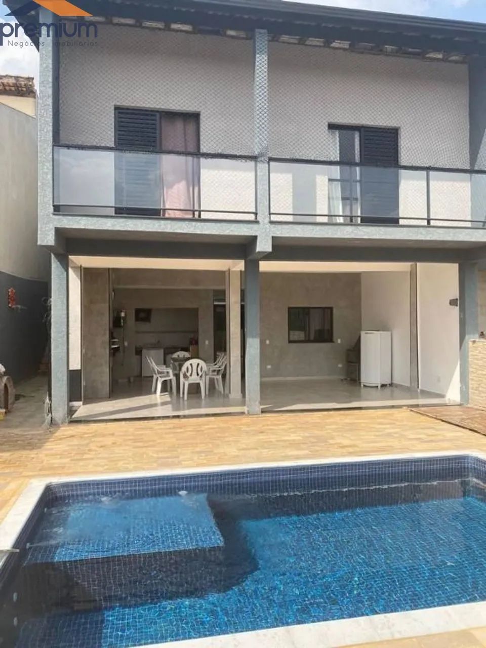 Casa maravilhosa e moderna .