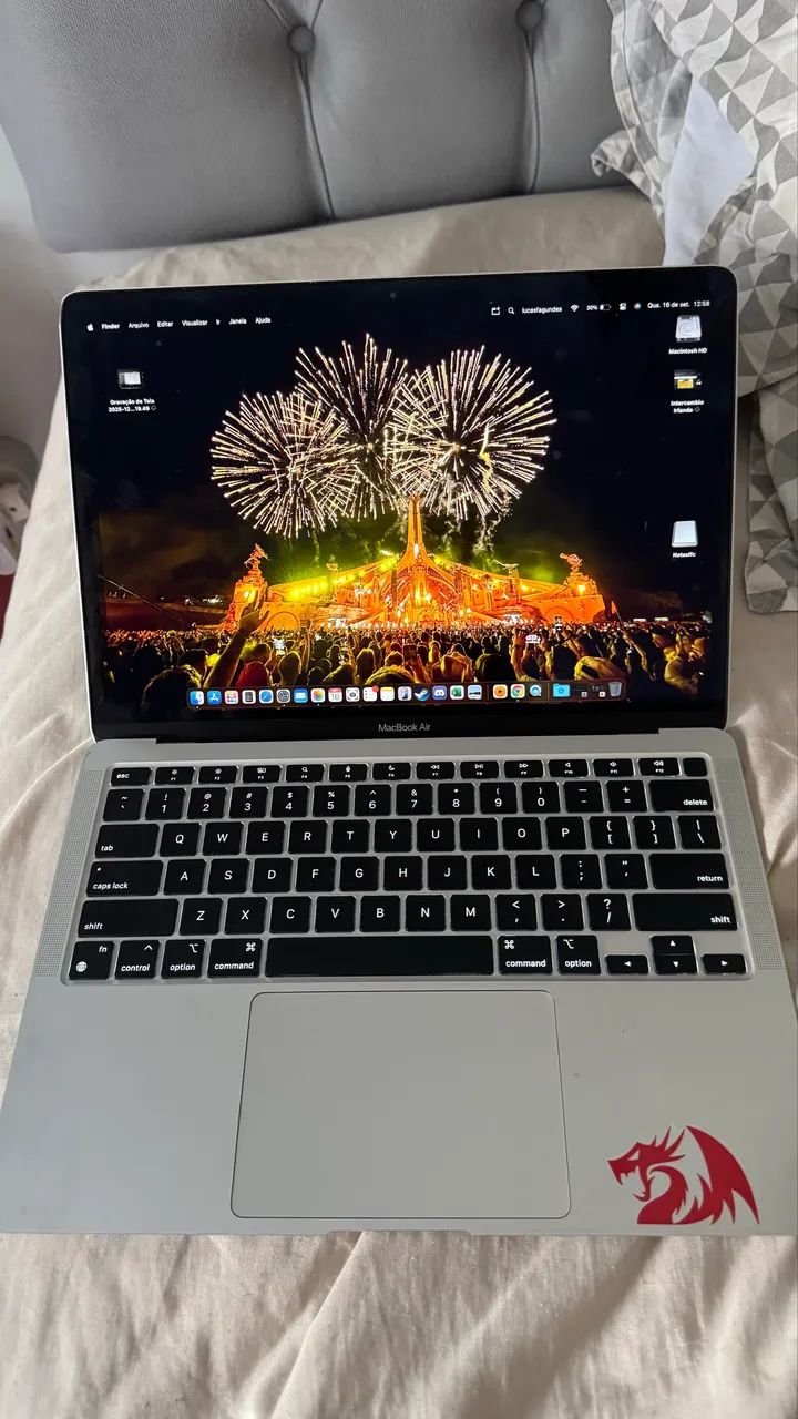 MacBook M1 
